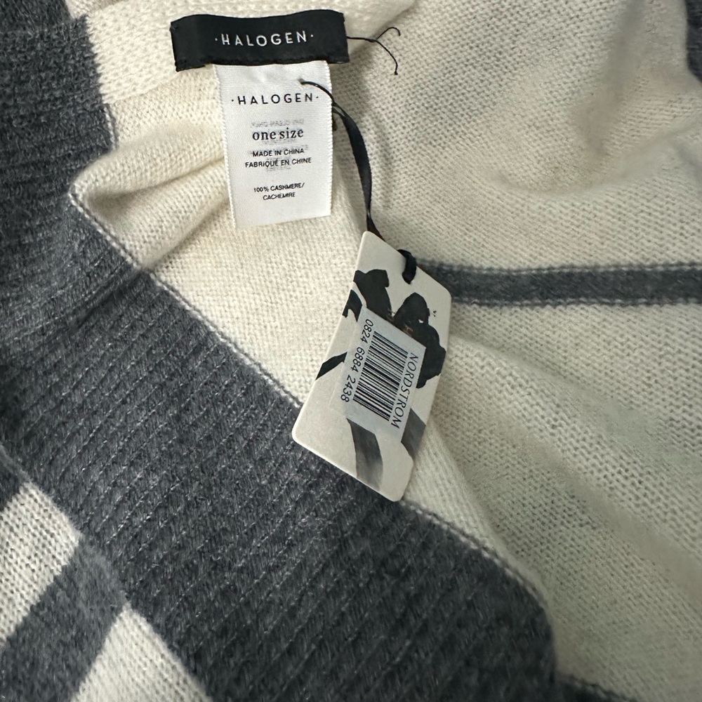 Halogen 100% Cashmere Scarf - Picture 5 of 6